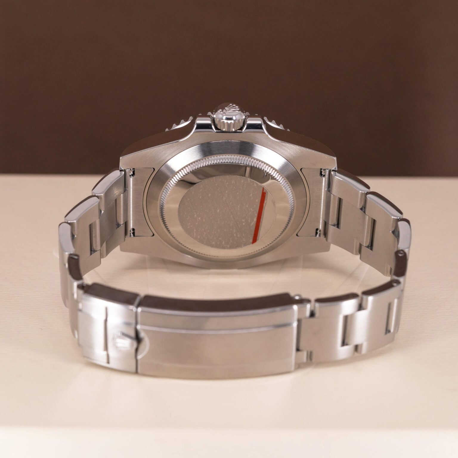 Rolex-Submariner-Hulk-116610LV-2015-04