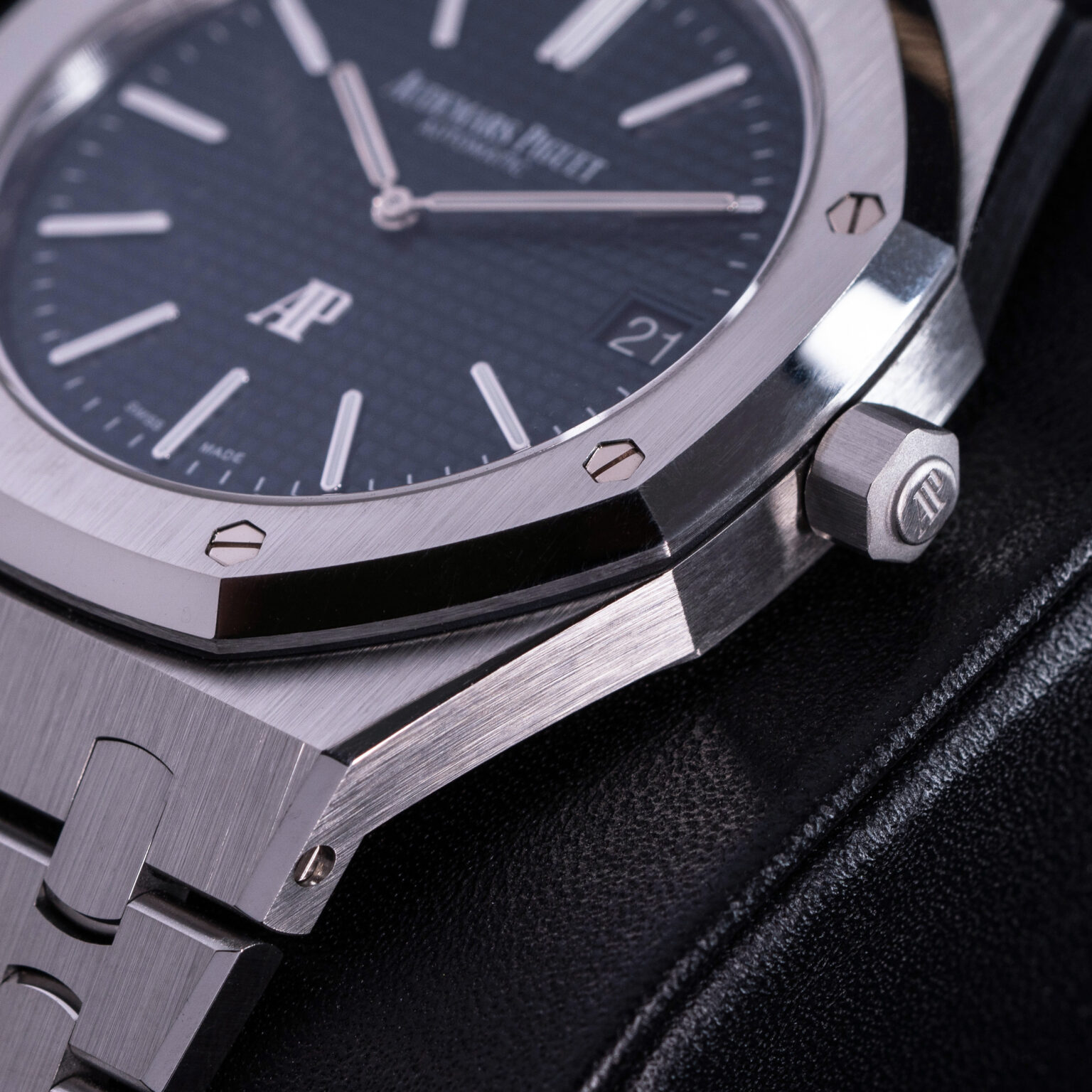 Audemars Piguet Royal Oak Extra Thin 39 ref. 15202ST from 2018.