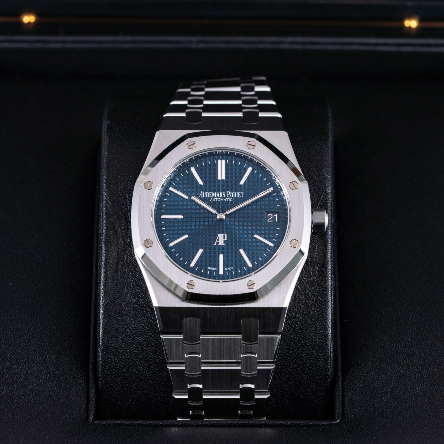 Audemars Piguet Royal Oak Extra Thin 39 ref. 15202ST from 2018.