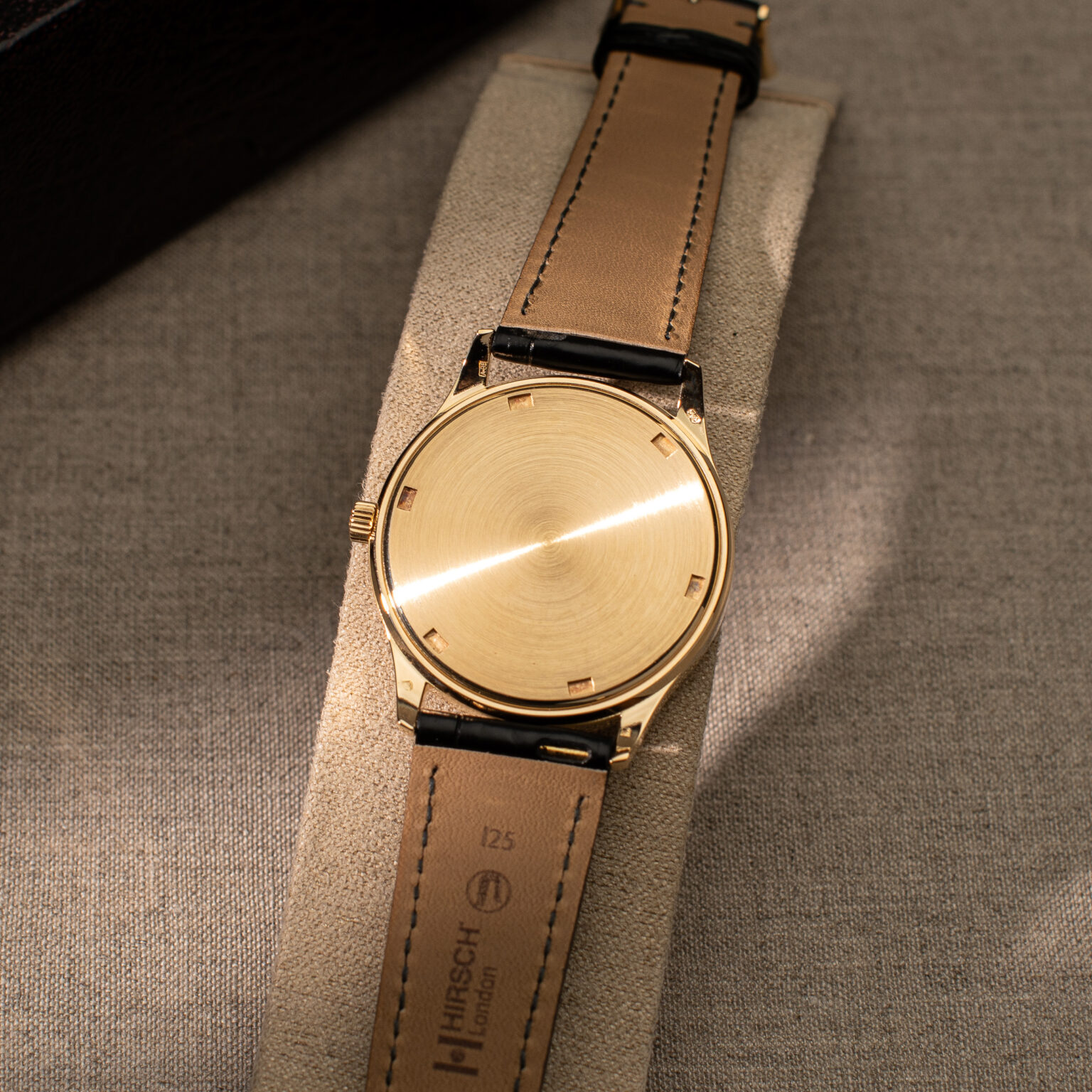 18k Patek Philippe Calatrava ref. 3998J from 1997.
