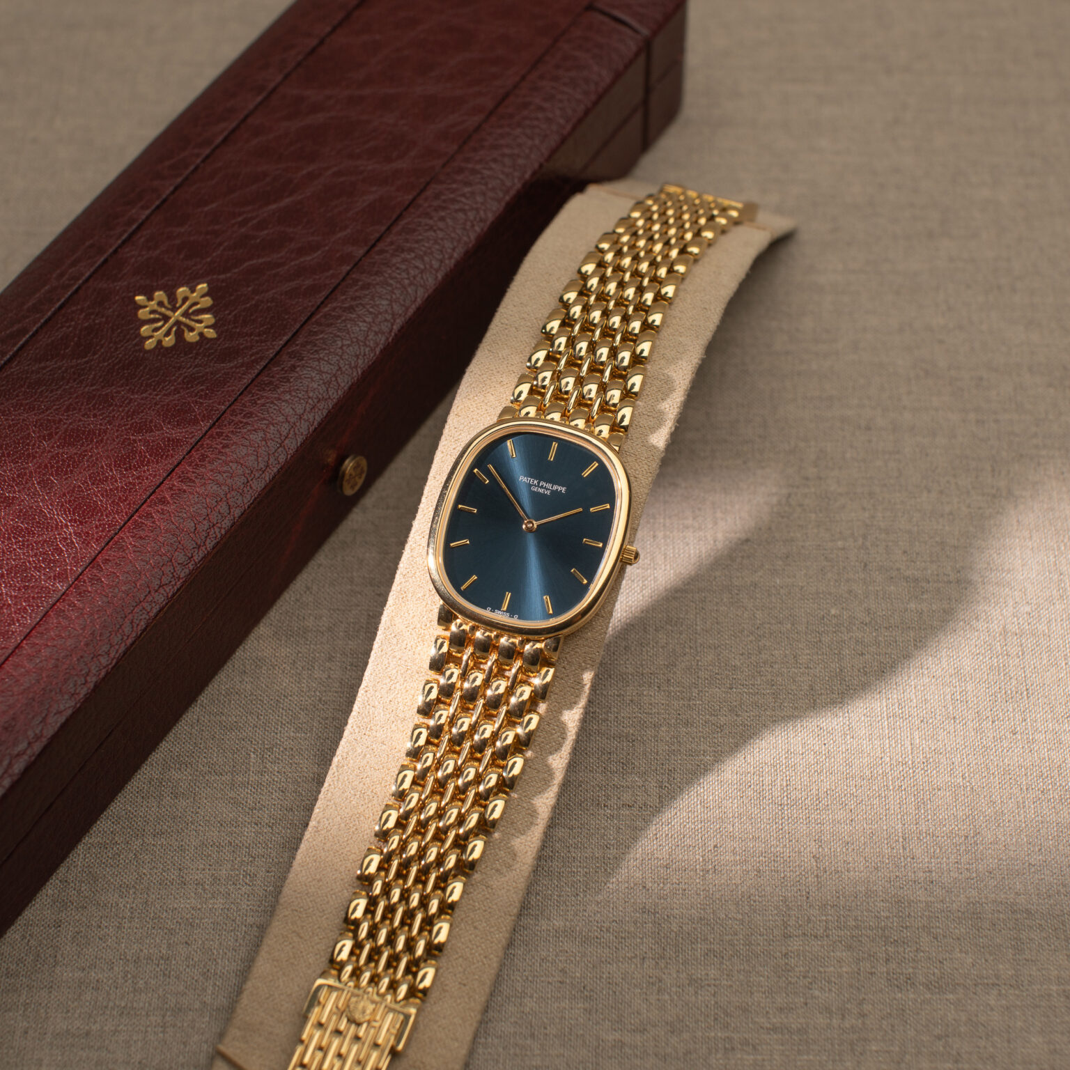 18k Patek Philippe Ellipse Jumbo ref. 3738/122 from 1998.