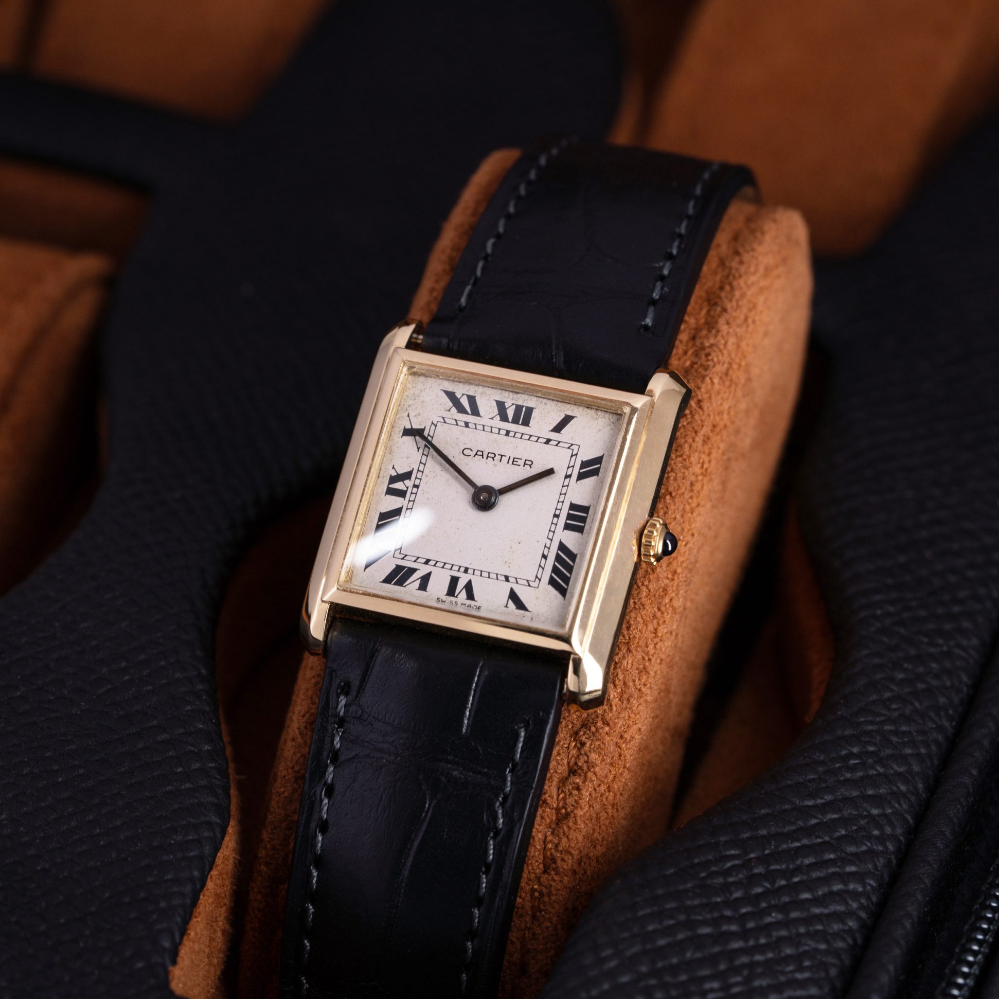 18k Cartier Bueche-Girod wristwatch from 1970's.