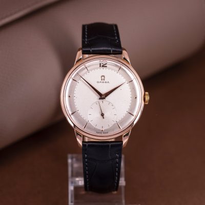18k Omega Trésor Jumbo, ref. OT2687 from 1954.