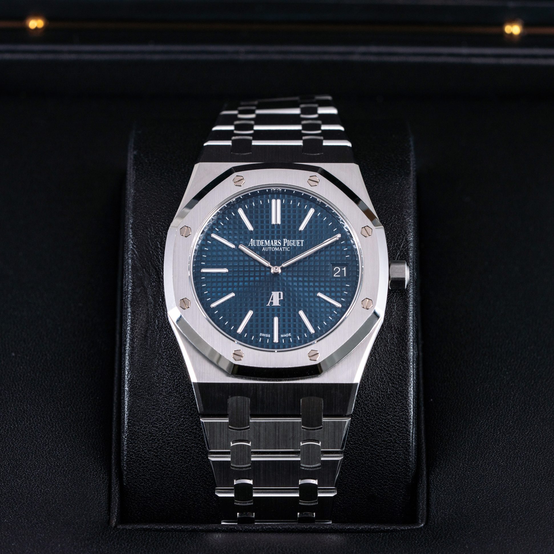 Audemars Piguet Royal Oak Extra Thin 39 ref. 15202ST from 2018.