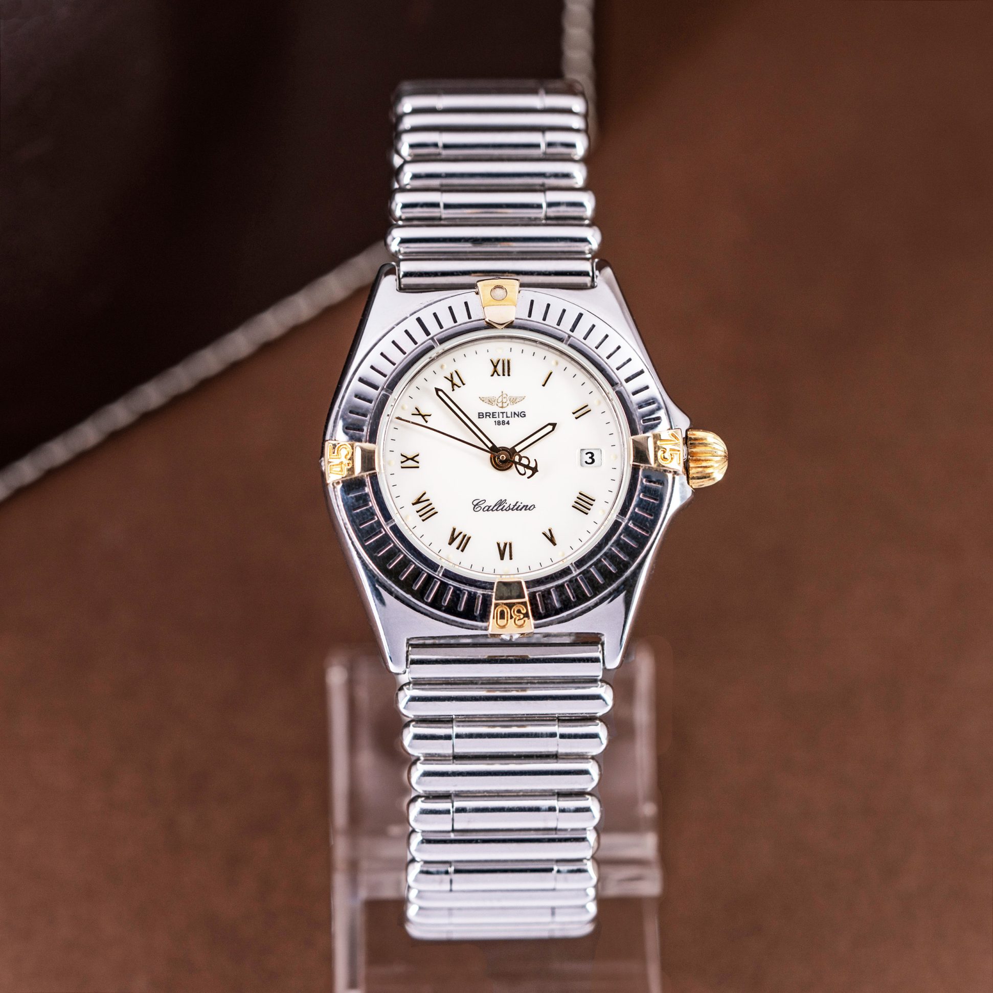Breitling Callistino ladies wristwatch from the 1990s. Ref. B52043.