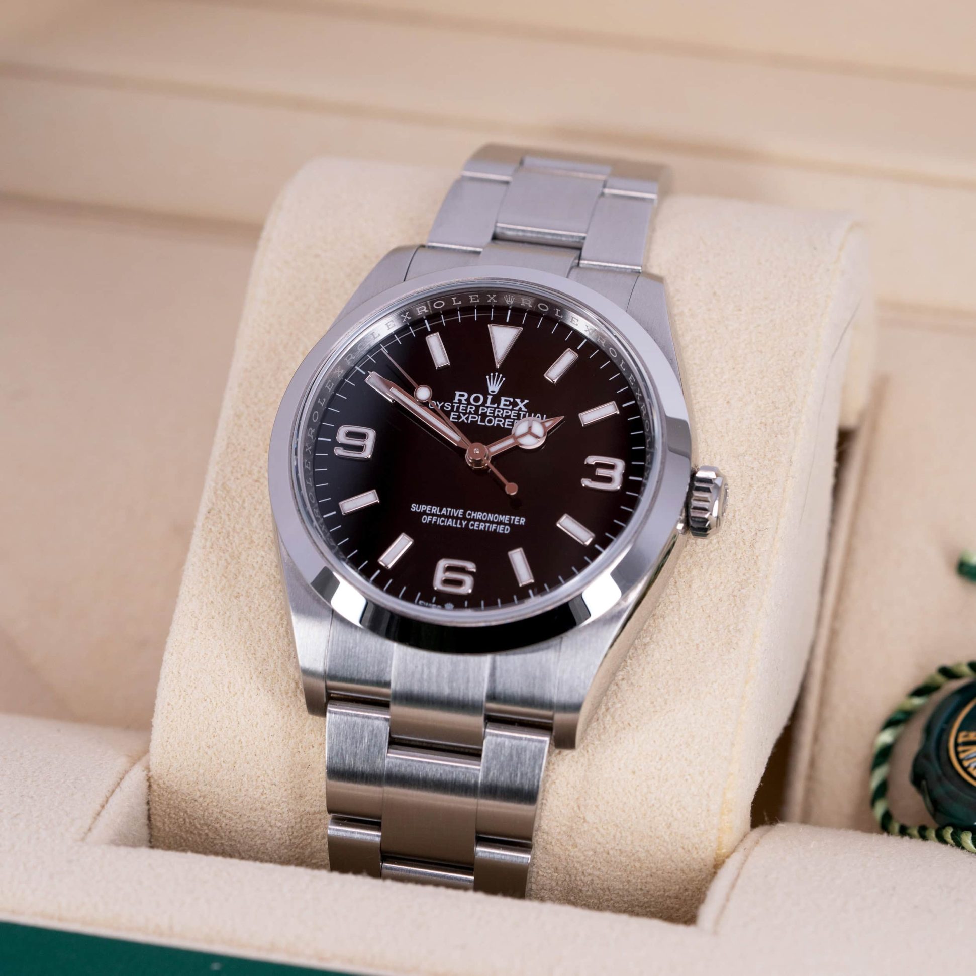 Rolex-Explorer-36-124270-2021-4